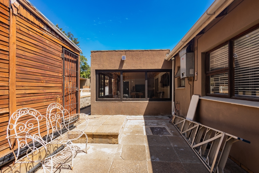 4 Bedroom Property for Sale in Table View Western Cape